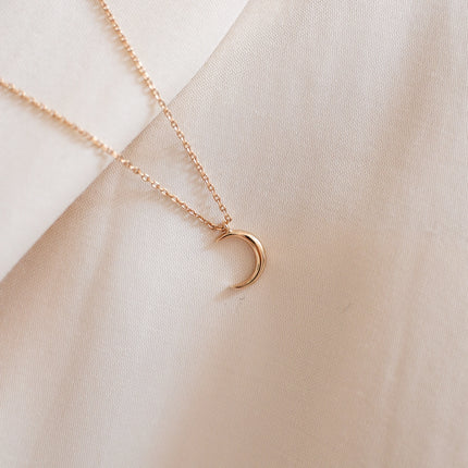 Gold Moon Pendant Necklace – 18k Gold Plated, Waterproof