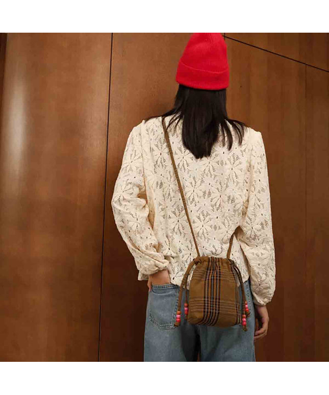 Bolso bandolera tipo cubo con estampado de tartán