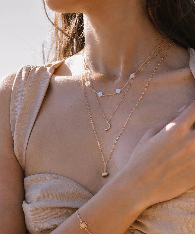 Gold Moon Pendant Necklace – 18k Gold Plated, Waterproof