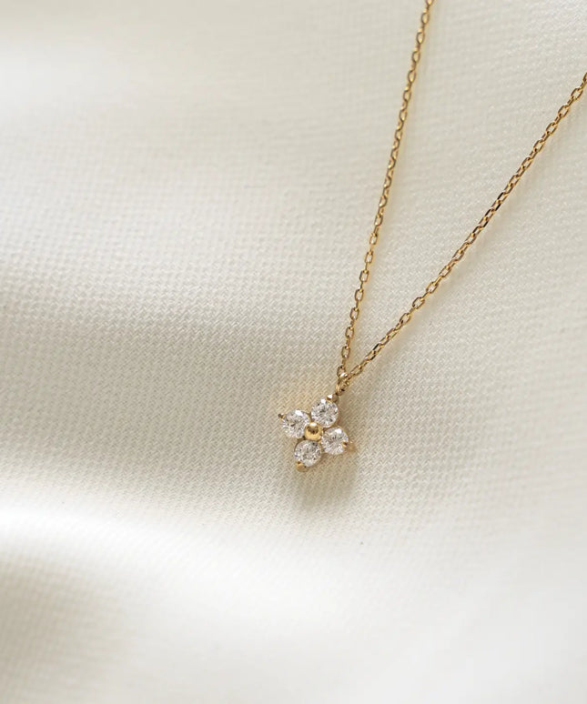 Gold Star Necklace with Sparkling Zirconia