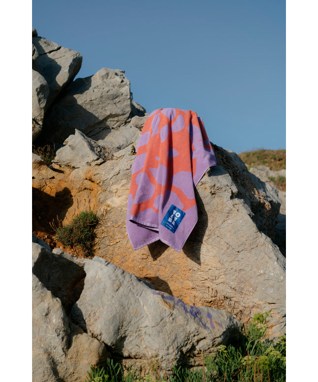 Lava Beach Towel - Purple / Orange