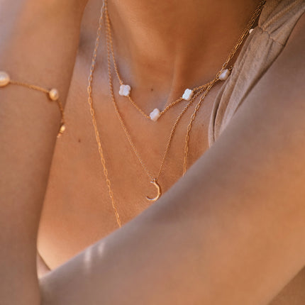 Gold Moon Pendant Necklace – 18k Gold Plated, Waterproof